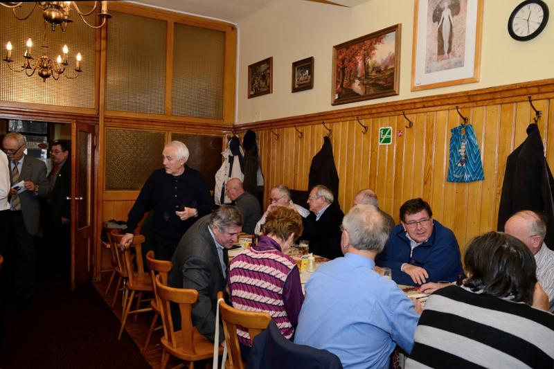 zrsen_101213_08.jpg - Abschied vom langjährigem Lokal